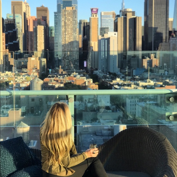 Meet your Posher, Mandi - Picture 2 of 5